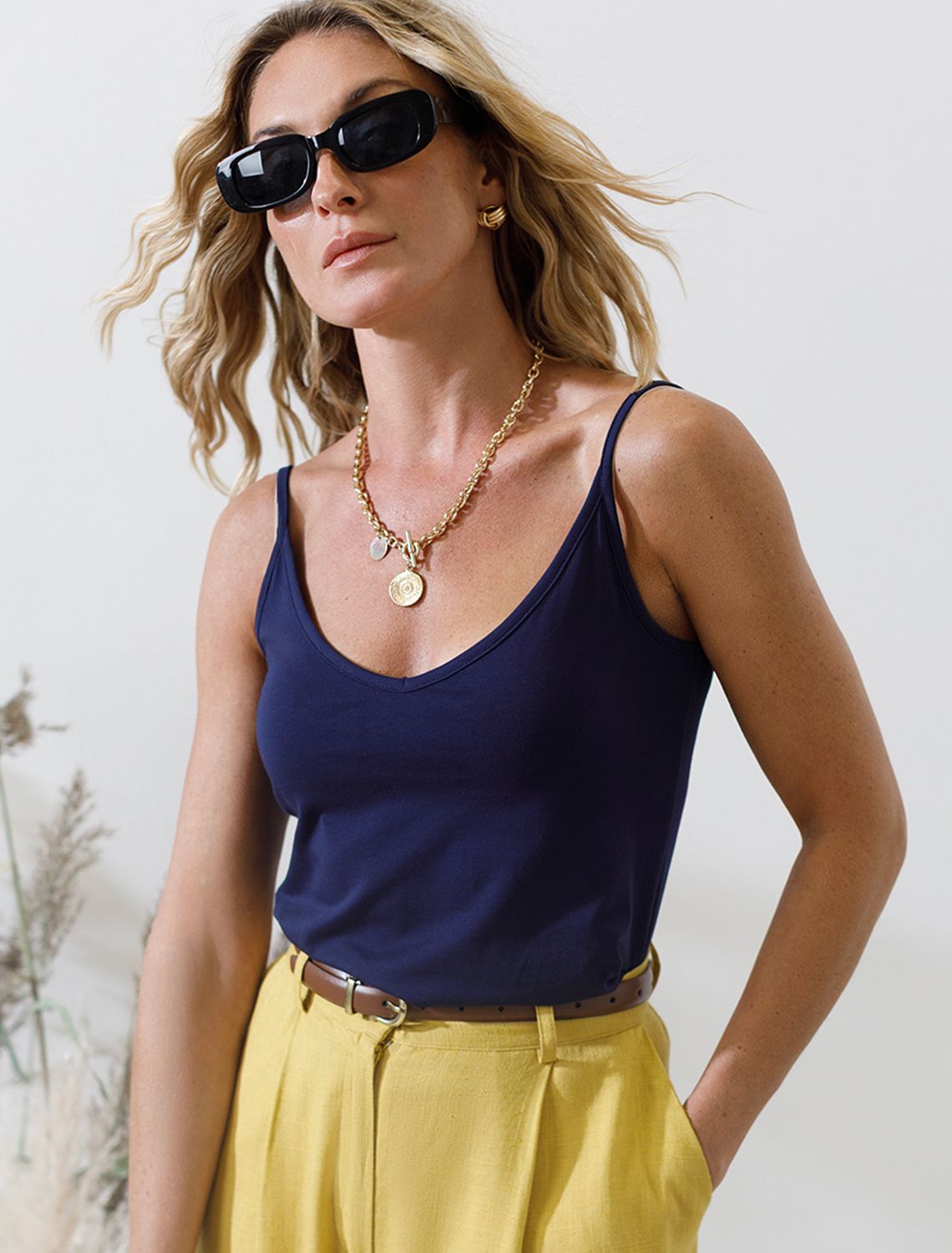 картинка Топ женский т.синий магазин Одежда+ являющийся официальным дистрибьютором в России 