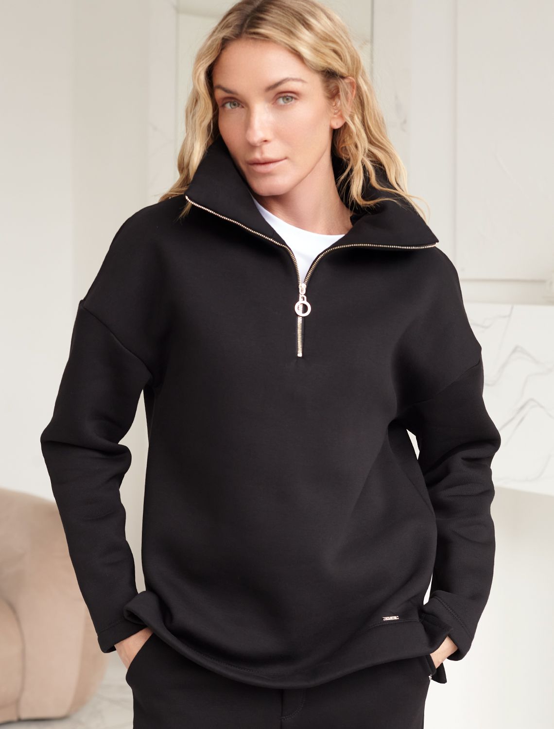 картинка Джемпер женский черный магазин Одежда+ являющийся официальным дистрибьютором в России 