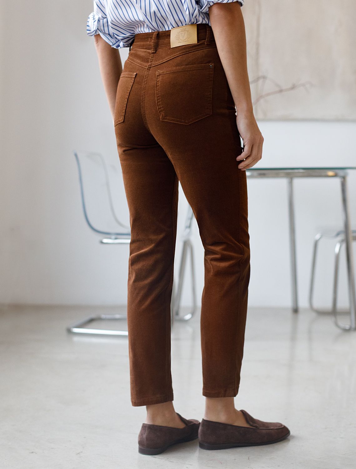 картинка Брюки женские светло-коричневый магазин Одежда+ являющийся официальным дистрибьютором в России 