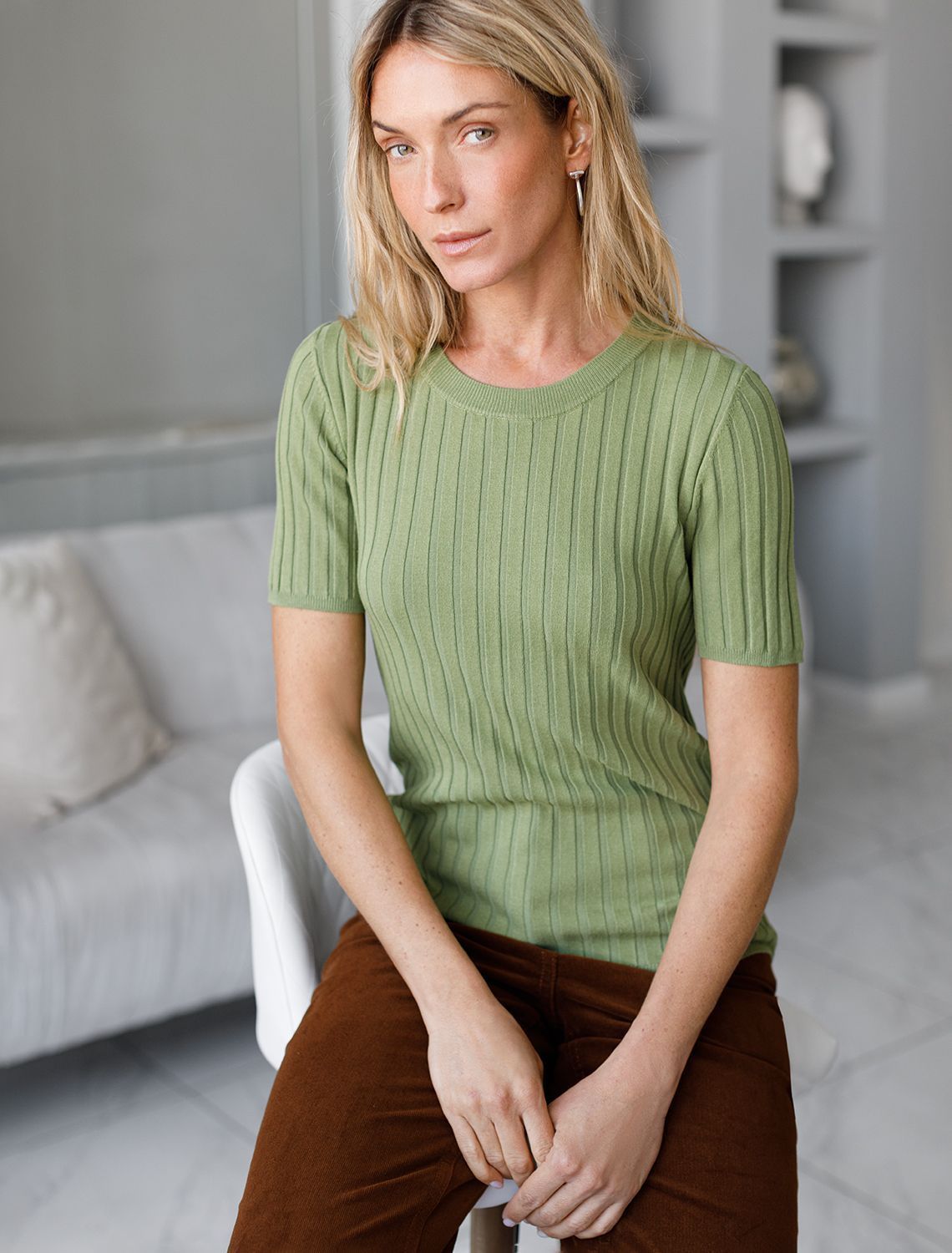 картинка Джемпер женский зеленый от магазина Одежда+