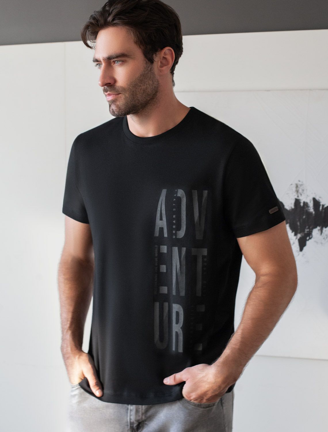 картинка Футболка мужская черный_adventure магазин Одежда+ являющийся официальным дистрибьютором в России 