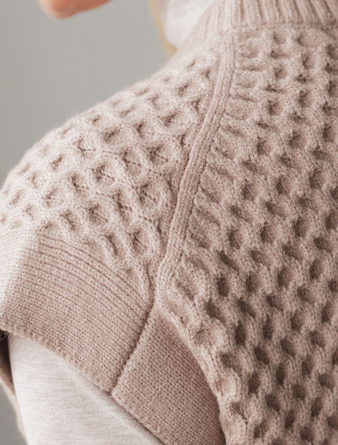 картинка Жилет женский макиато меланж магазин Одежда+ являющийся официальным дистрибьютором в России 