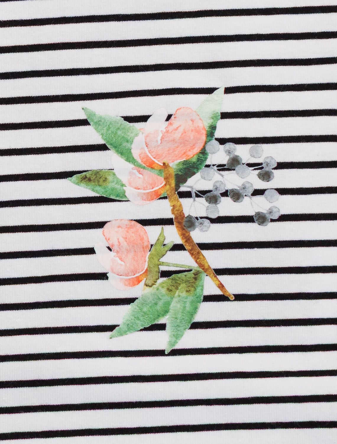 картинка Джемпер женский белый-черный_цветок магазин Одежда+ являющийся официальным дистрибьютором в России 