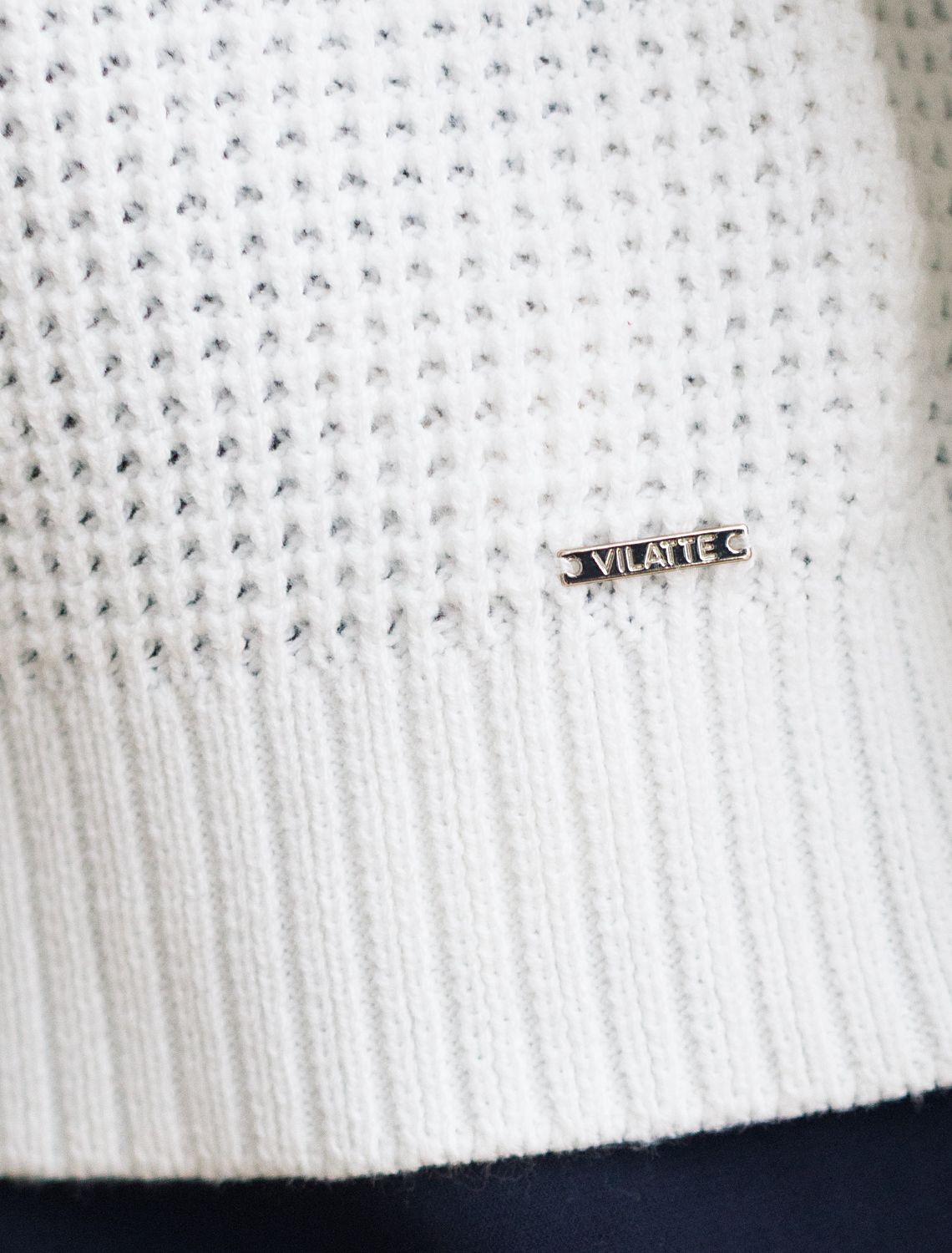 картинка Джемпер женский белый магазин Одежда+ являющийся официальным дистрибьютором в России 