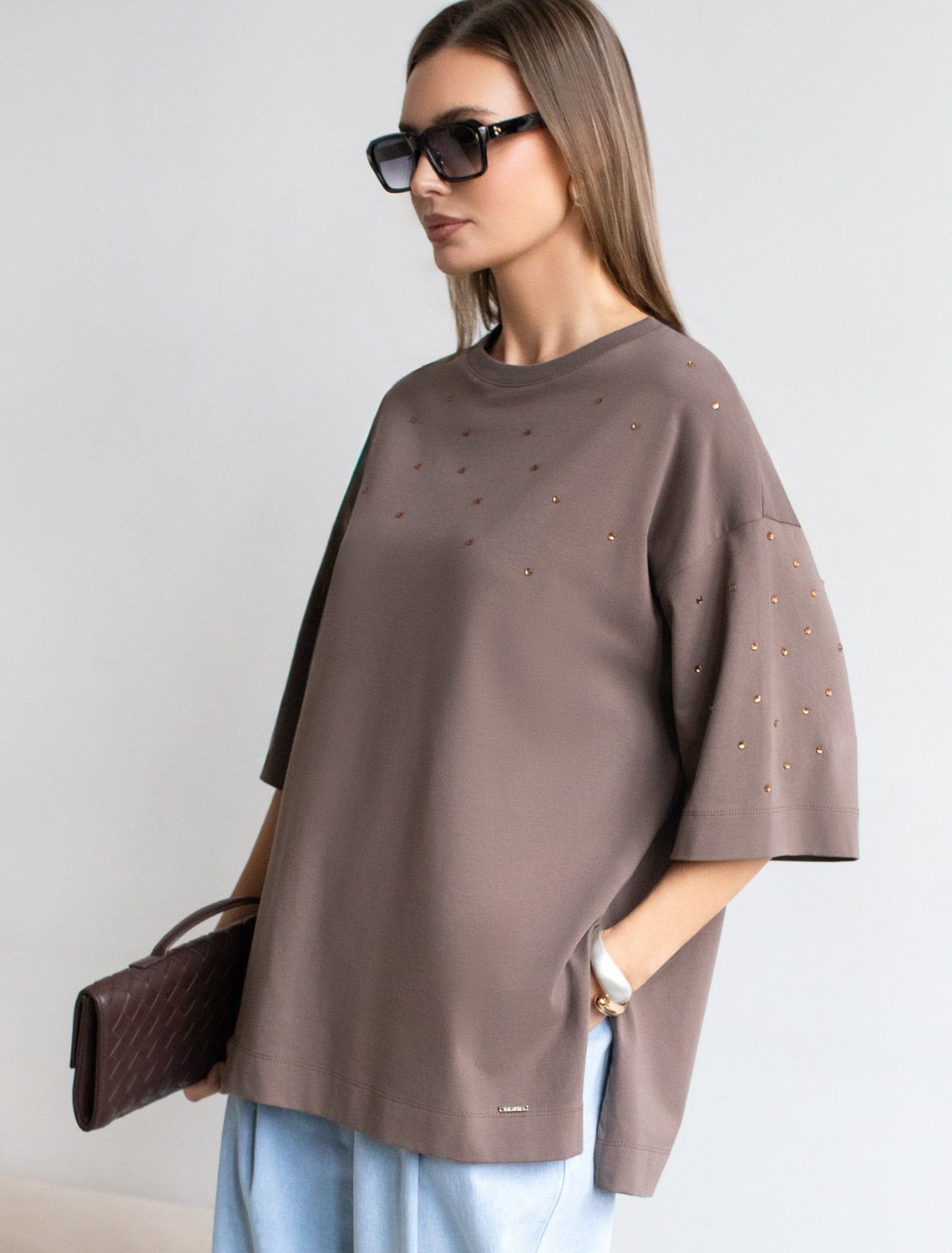 Футболка оверсайз с принтом стразами из премиального хлопка