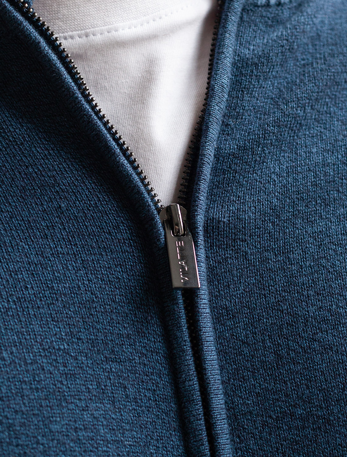 картинка Кардиган мужской светло-синий меланж от магазина Одежда+