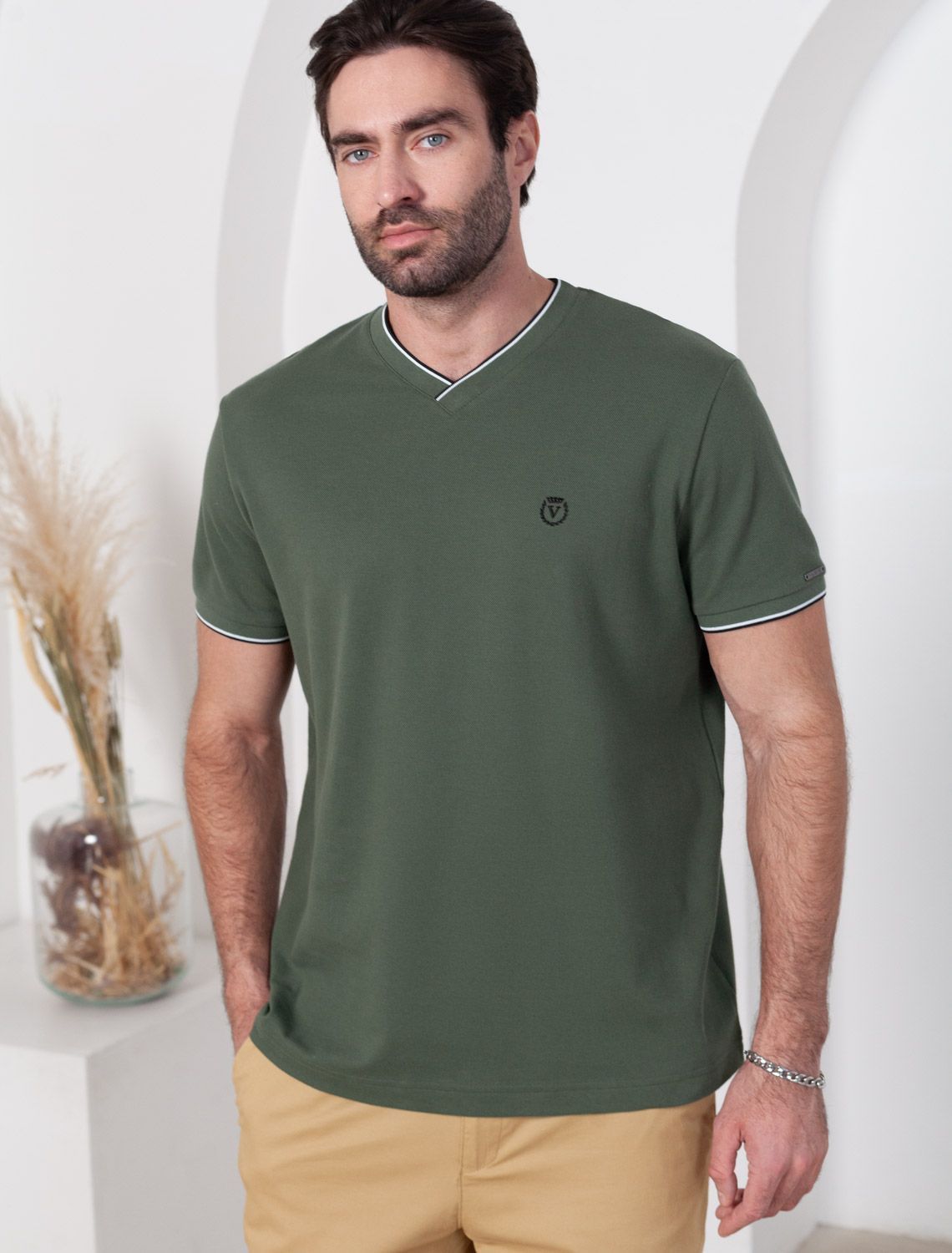 картинка Футболка мужская т.оливковый магазин Одежда+ являющийся официальным дистрибьютором в России 