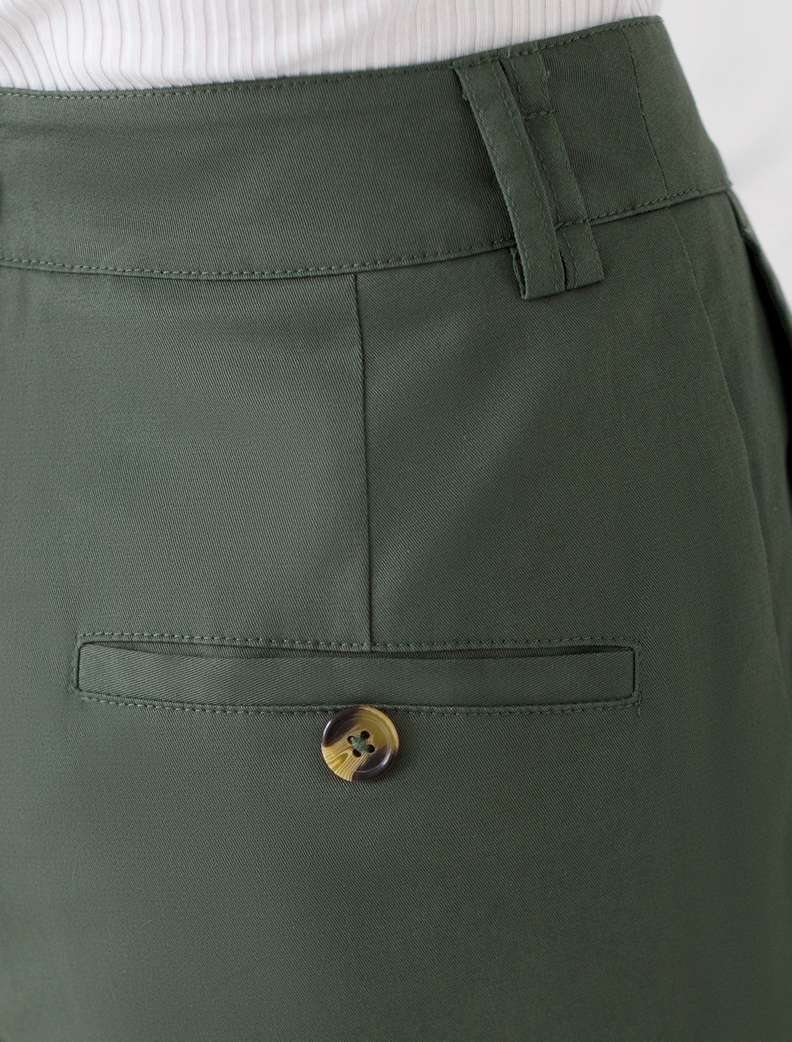 картинка Брюки женские темно-оливковый от магазина Одежда+