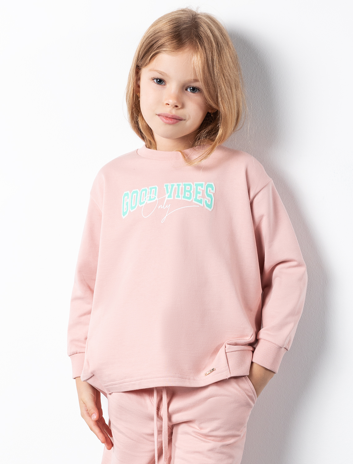 картинка Джемпер для девочки пудровый магазин Одежда+ являющийся официальным дистрибьютором в России 