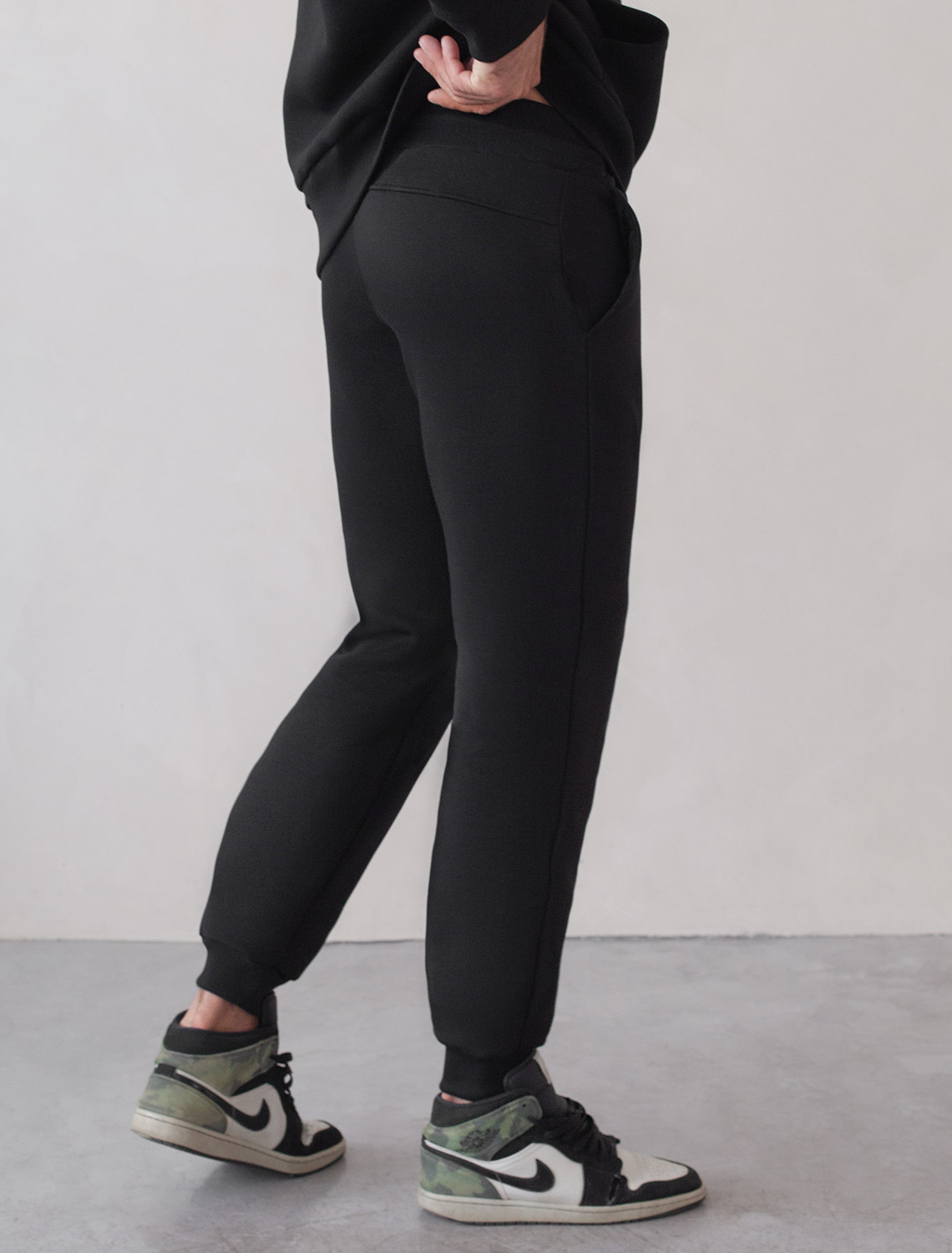 картинка Брюки мужские черный от магазина Одежда+