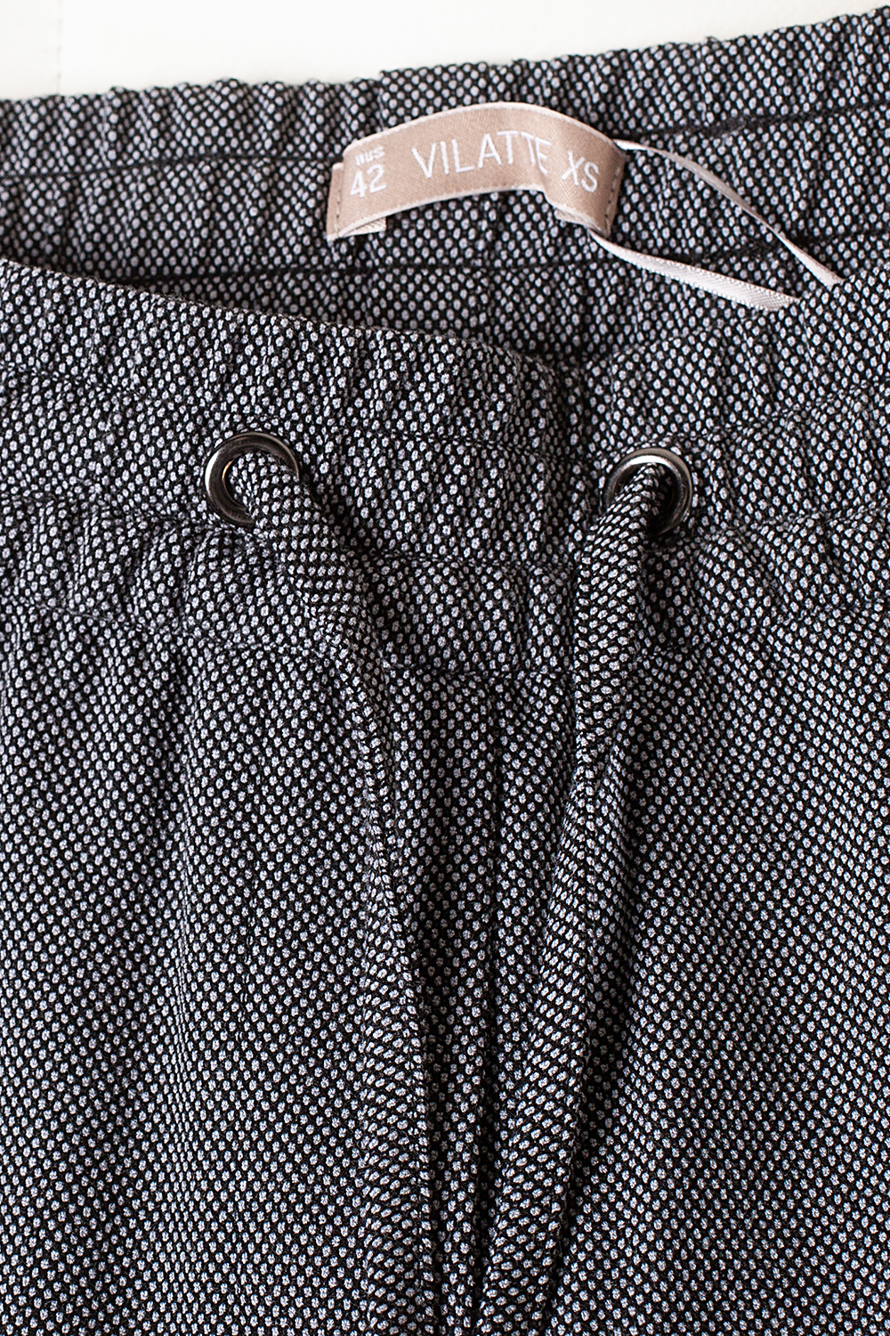 картинка Брюки женские серый-черный магазин Одежда+ являющийся официальным дистрибьютором в России 