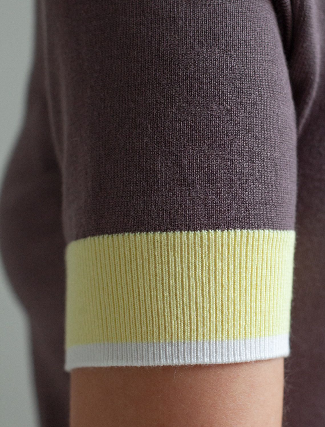 картинка Джемпер женский кофейный от магазина Одежда+