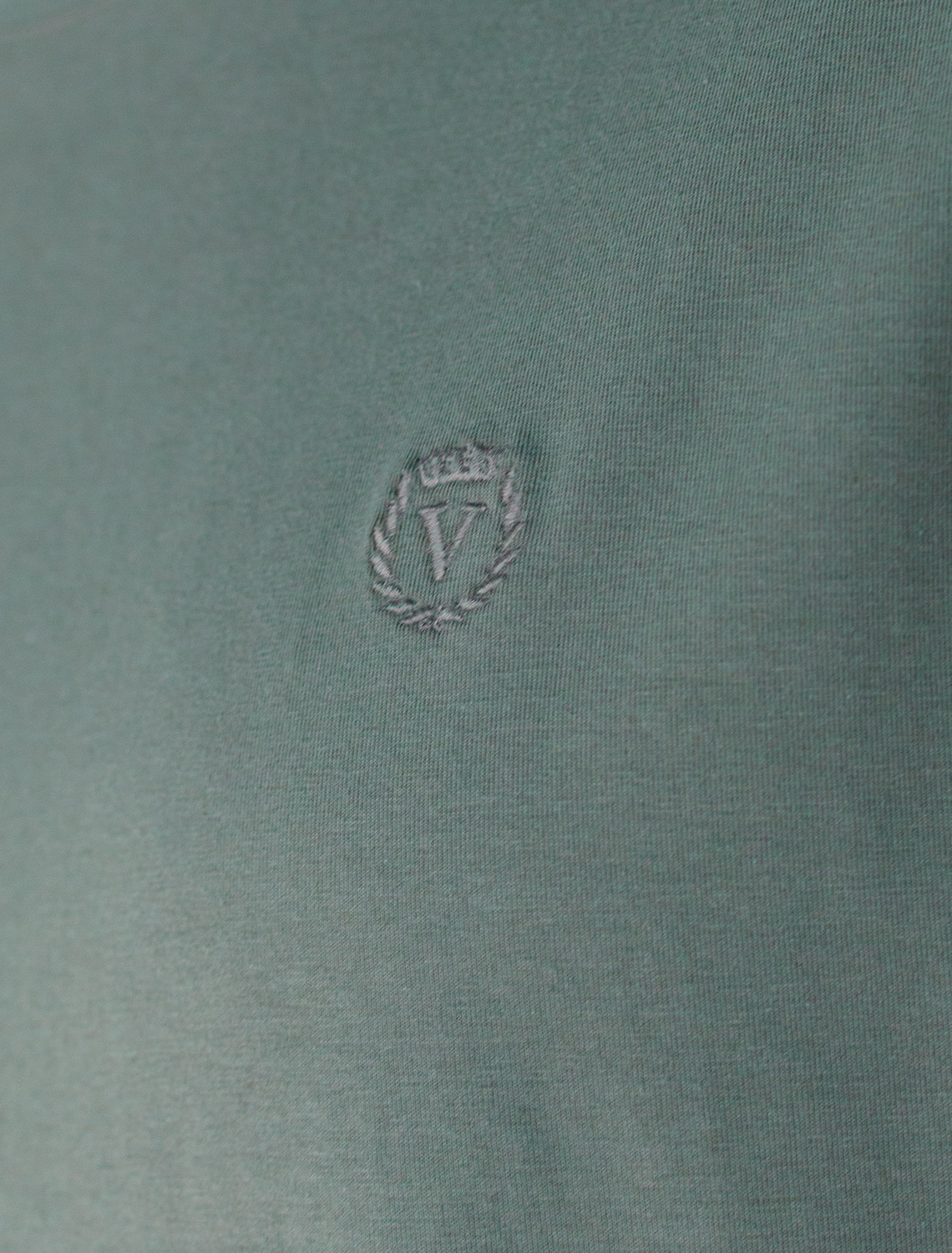 картинка Футболка мужская т.оливковый магазин Одежда+ являющийся официальным дистрибьютором в России 