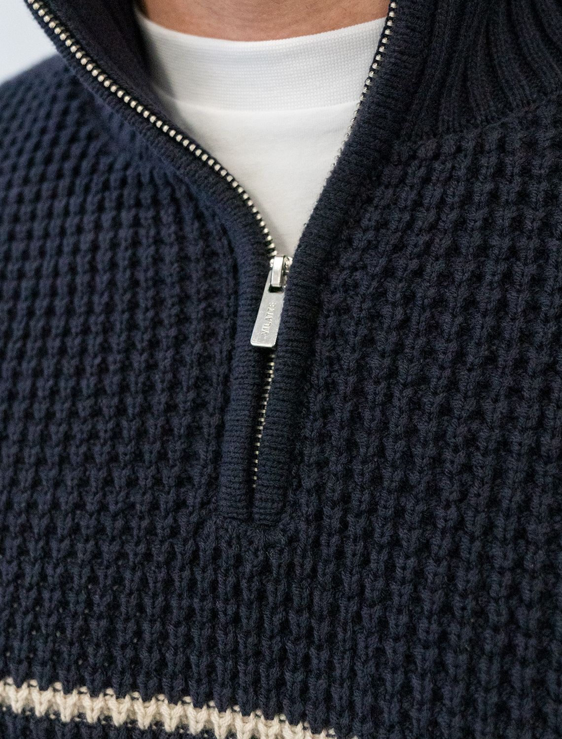 картинка Джемпер мужской темно-синий магазин Одежда+ являющийся официальным дистрибьютором в России 