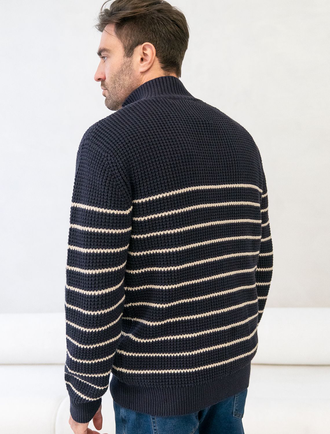 картинка Джемпер мужской темно-синий от магазина Одежда+