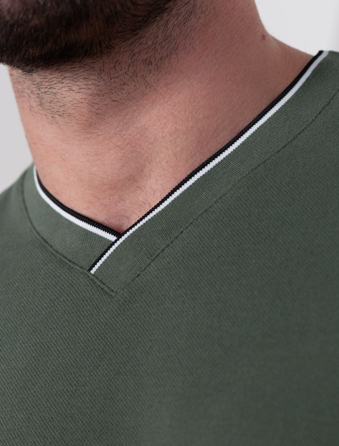 картинка Футболка мужская т.оливковый магазин Одежда+ являющийся официальным дистрибьютором в России 