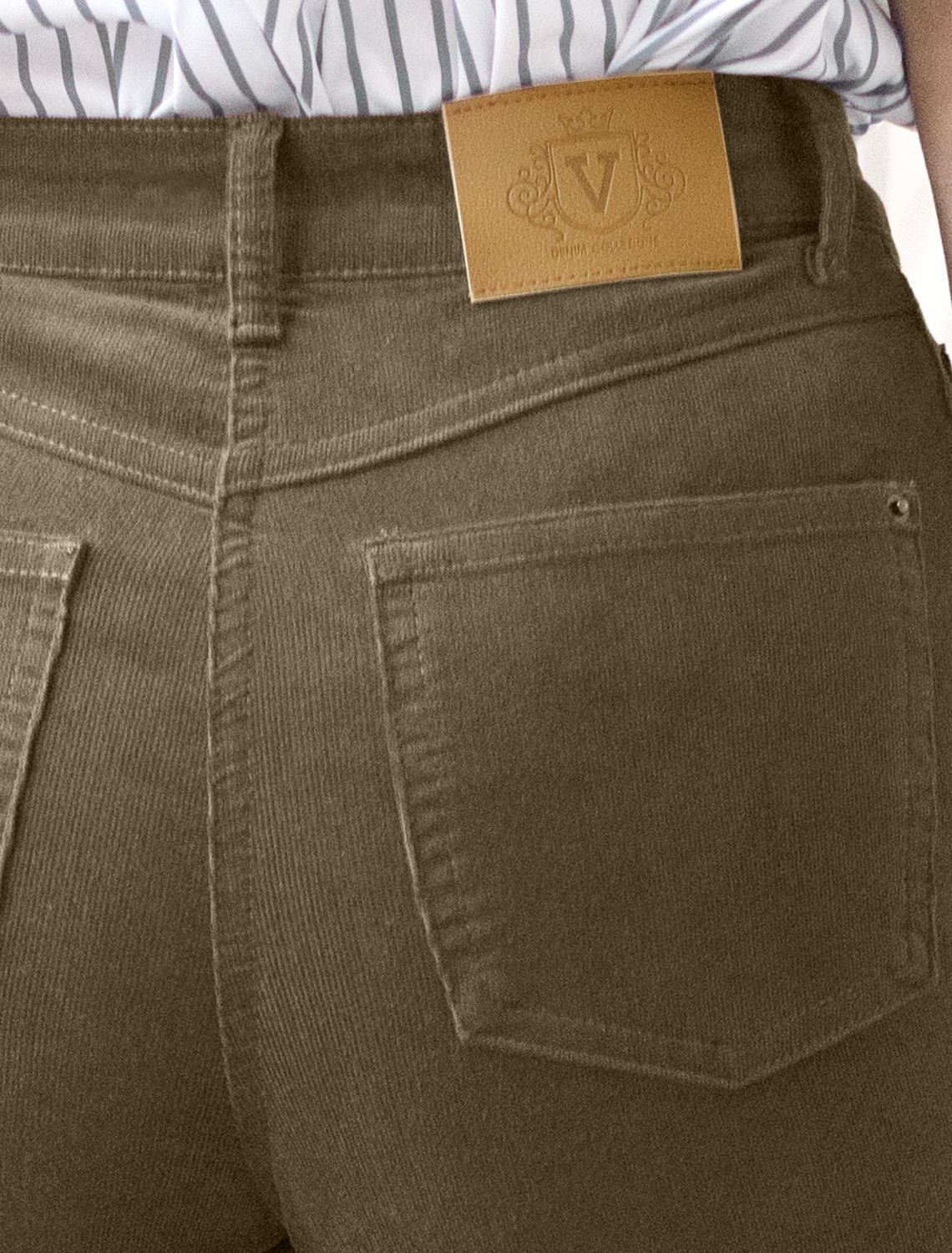 картинка Брюки женские хаки от магазина Одежда+