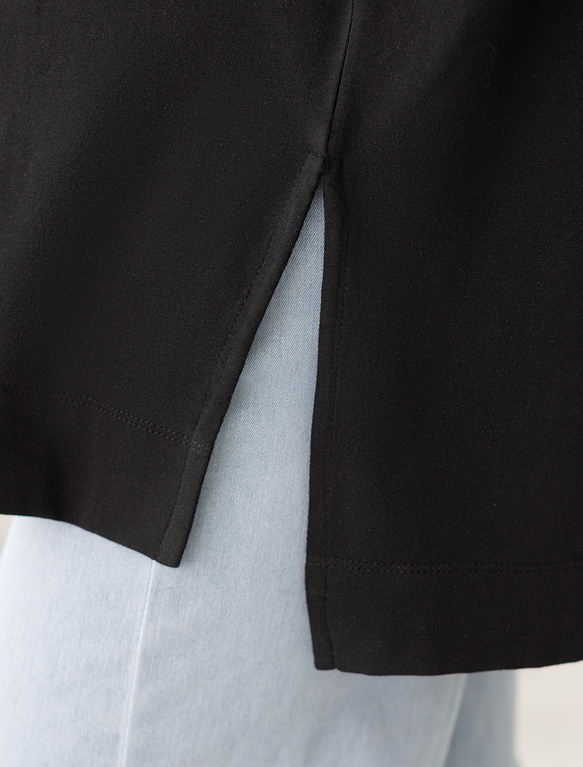 картинка Футболка женская черный_fashion от магазина Одежда+