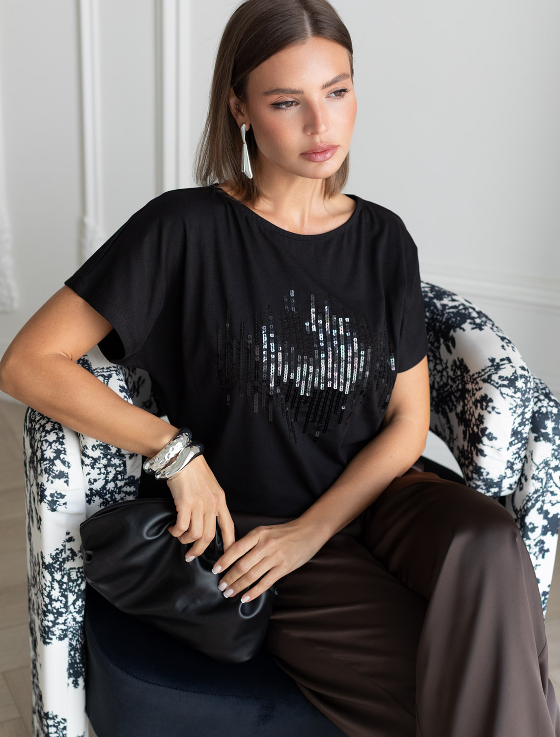 картинка Футболка женская черный_stripes от магазина Одежда+