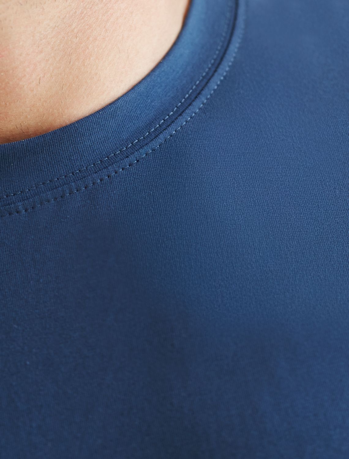 картинка Футболка мужская т.синий_adventure от магазина Одежда+