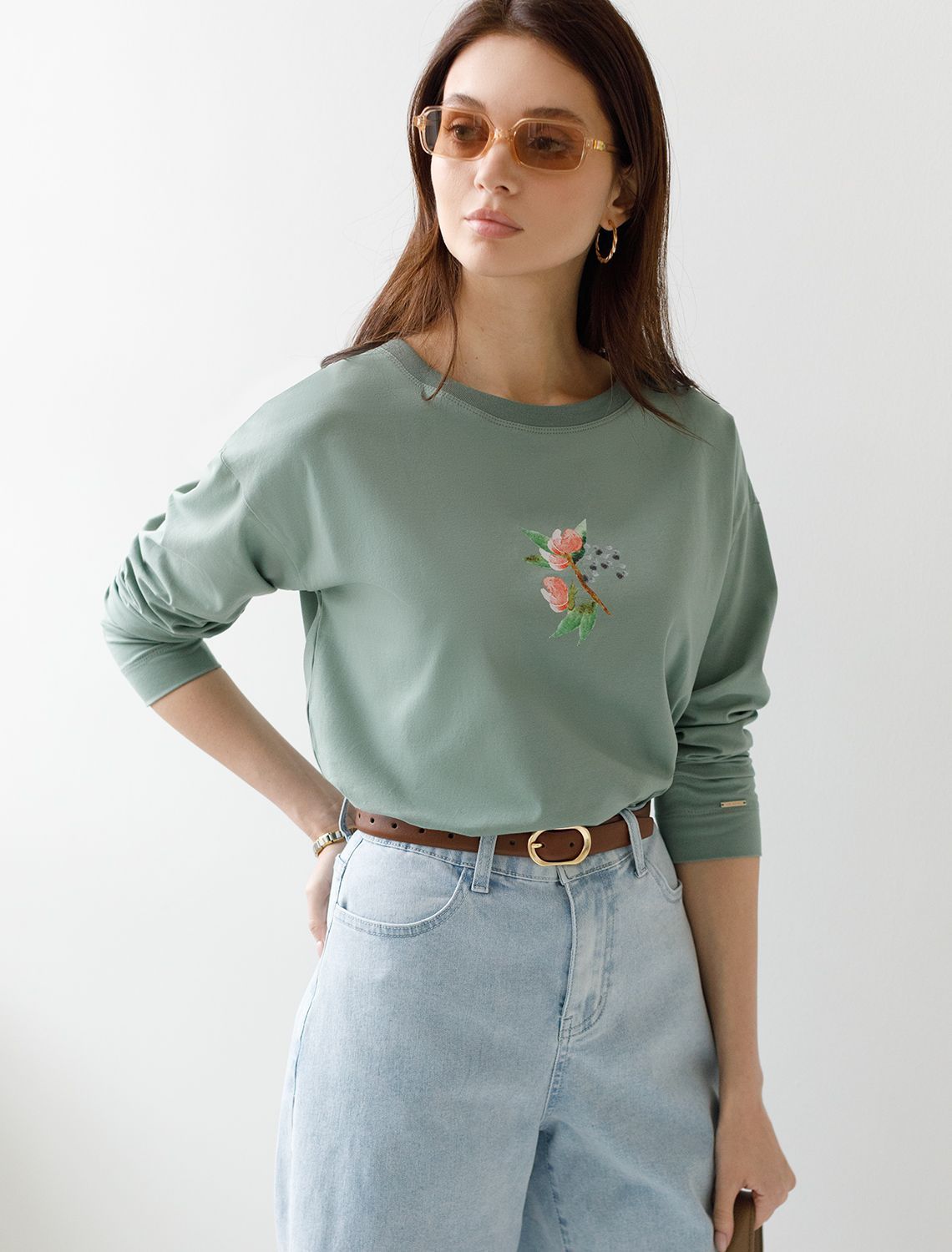 картинка Джемпер женский св.оливковый_цветок магазин Одежда+ являющийся официальным дистрибьютором в России 