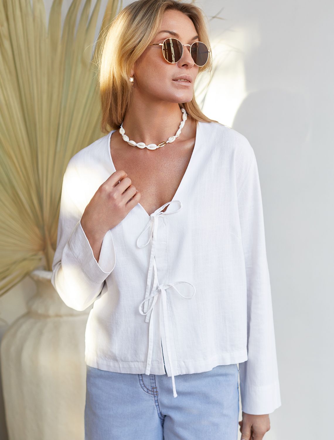 картинка Блузка женская белый магазин Одежда+ являющийся официальным дистрибьютором в России 