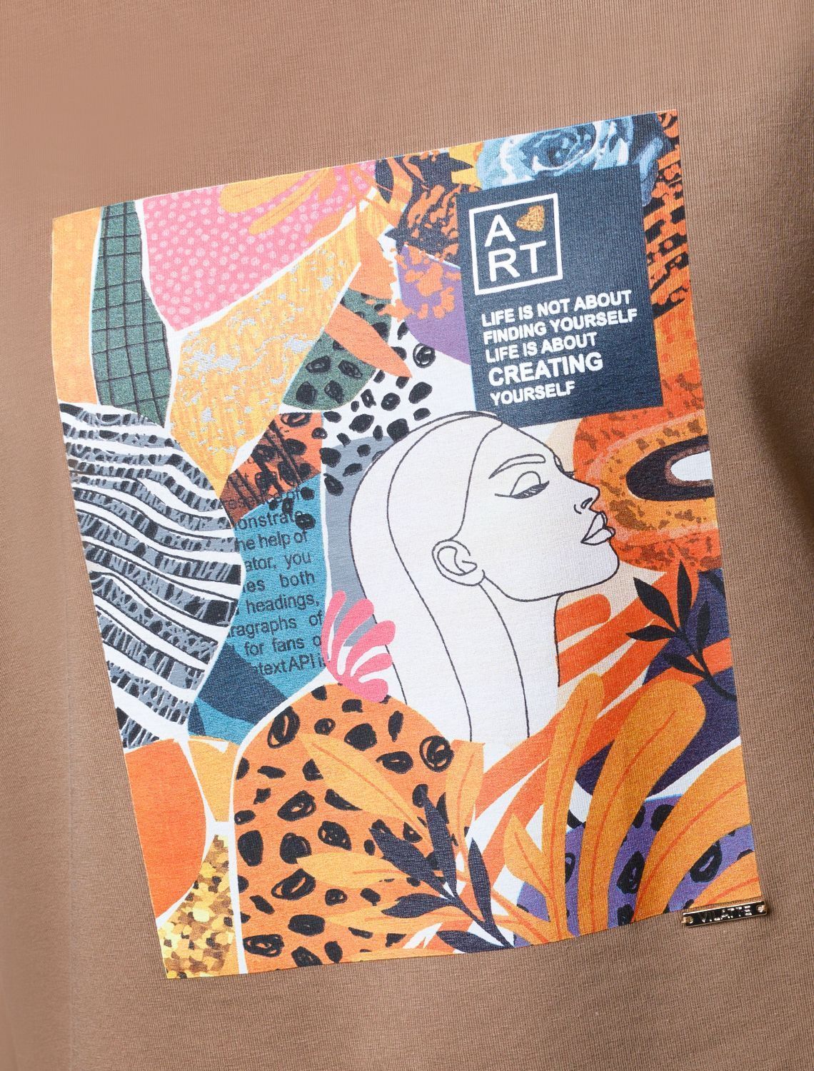 картинка Футболка женская карамель_art poster от магазина Одежда+