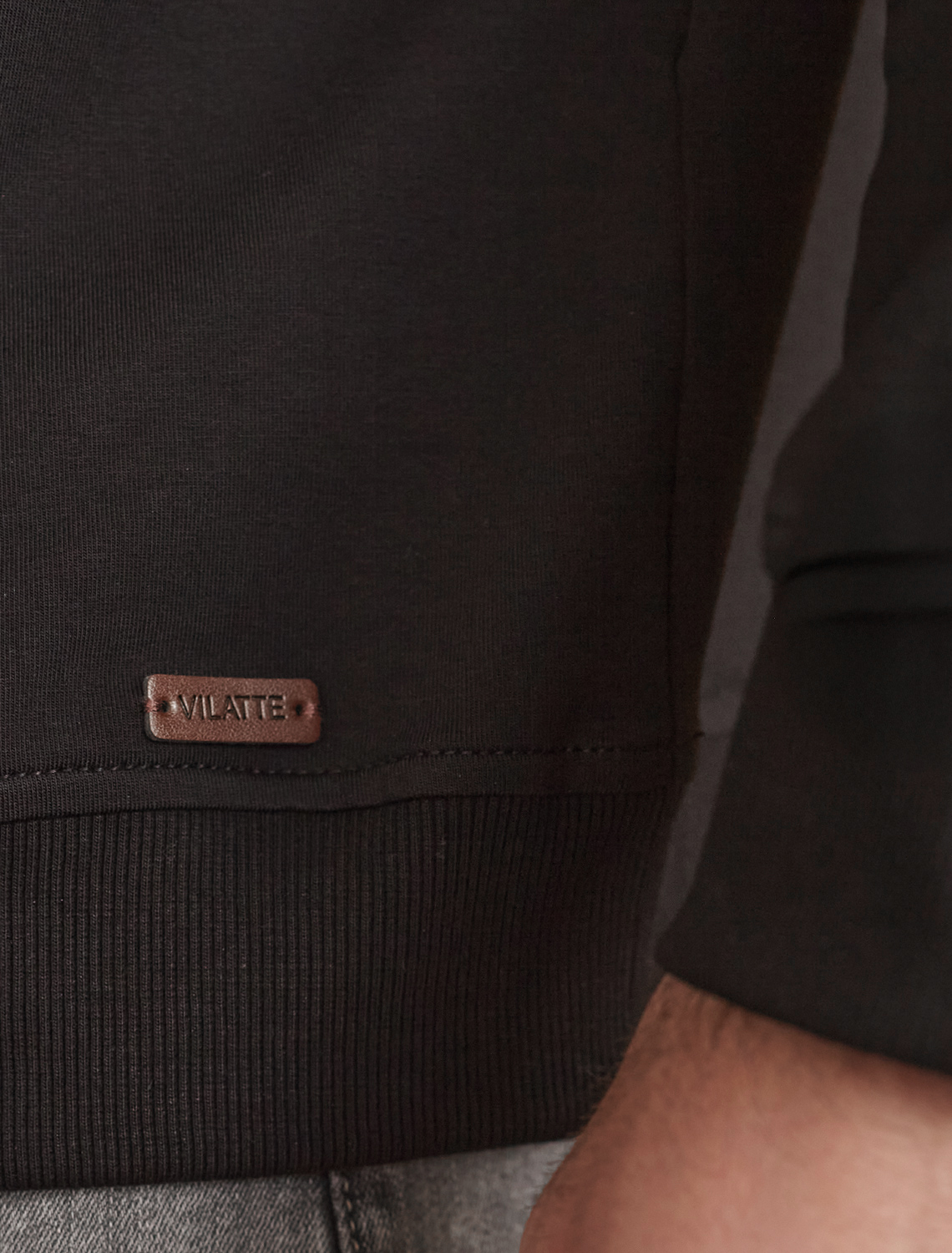 картинка Джемпер мужской черный от магазина Одежда+