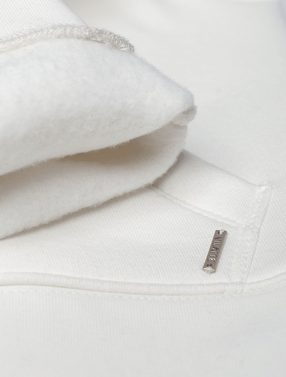 картинка Джемпер женский белый магазин Одежда+ являющийся официальным дистрибьютором в России 