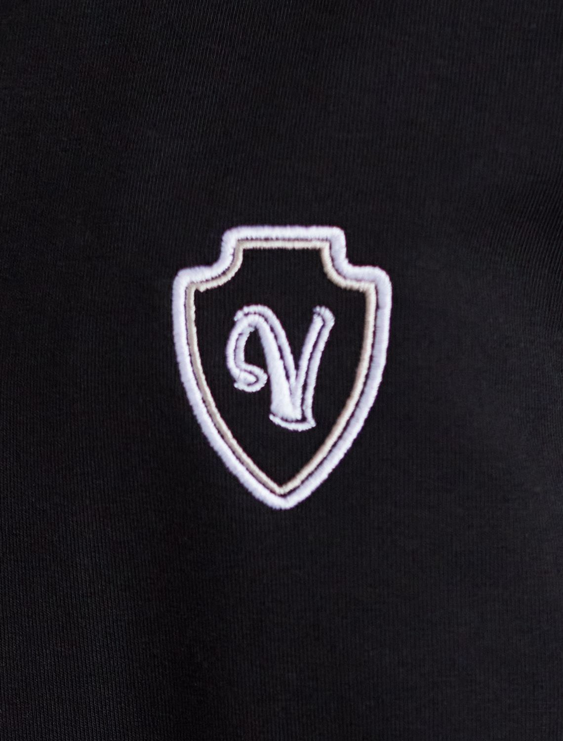 картинка Джемпер женский черный магазин Одежда+ являющийся официальным дистрибьютором в России 